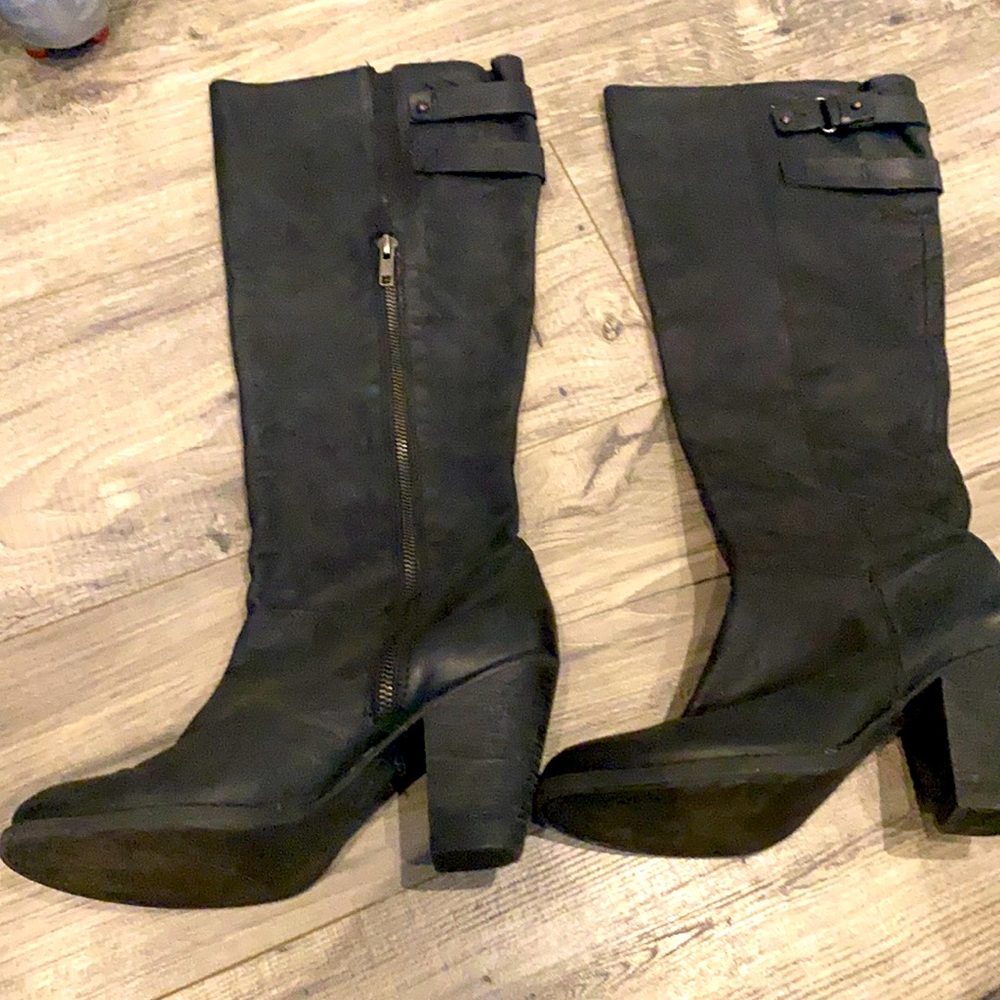 Womens Aldo leather boot size 9